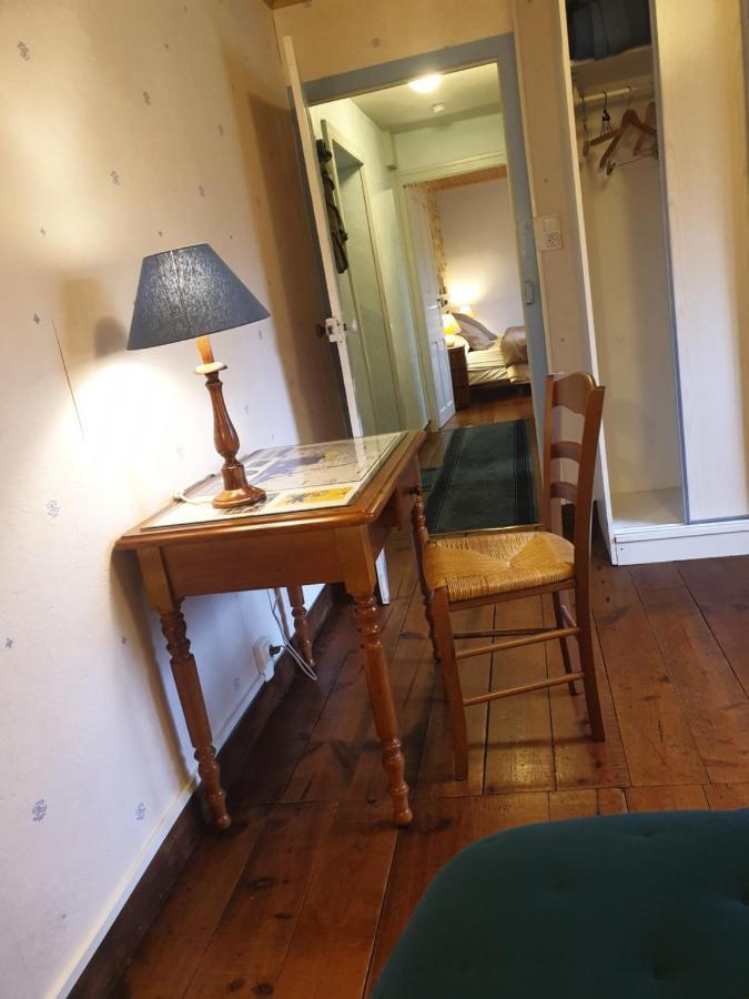 Chambres D'Hotes Kerioret Izella Kerlaz Екстериор снимка