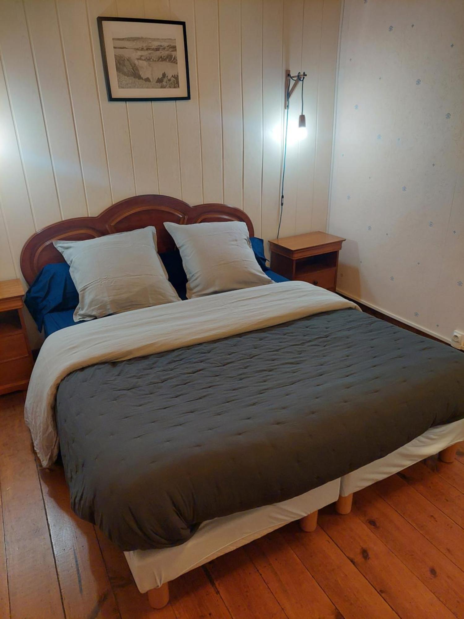 Chambres D'Hotes Kerioret Izella Kerlaz Екстериор снимка