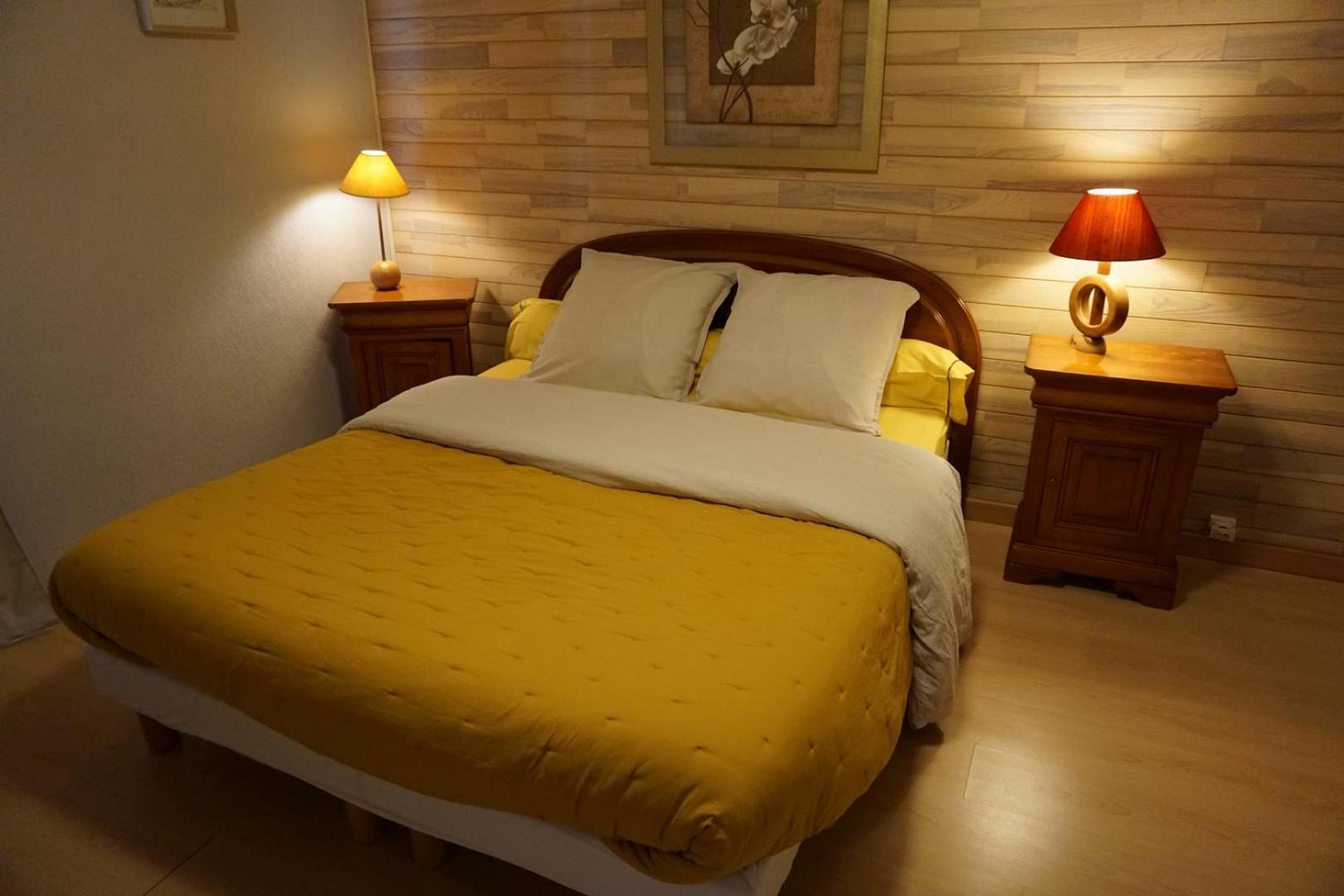 Chambres D'Hotes Kerioret Izella Kerlaz Екстериор снимка