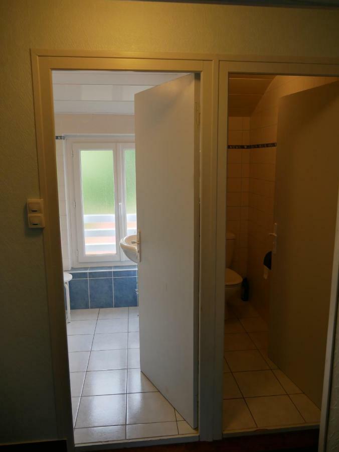 Chambres D'Hotes Kerioret Izella Kerlaz Екстериор снимка